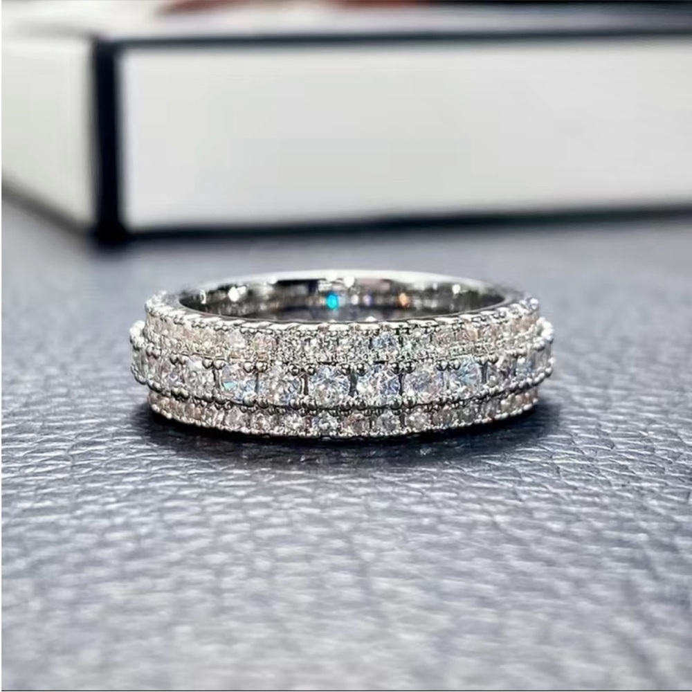 NEW LUXURY 925 Silver Luxurious Unisex Ring Fashion Diamond Ring - Picture 5 of 6